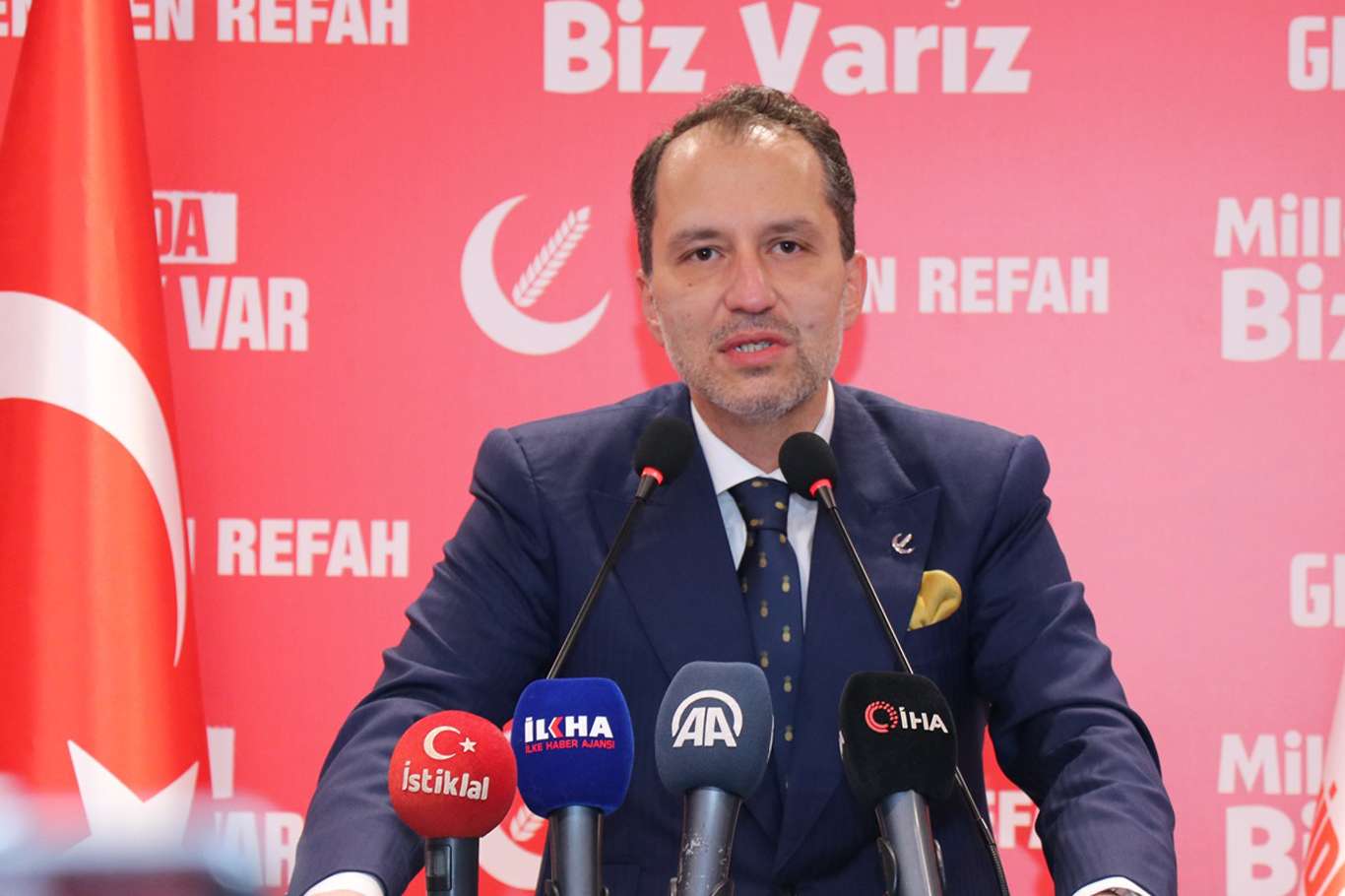 ​ Yeniden Refah Partisi Genel Başkanı Erbakan partilerin ittifakını değerlendirdi